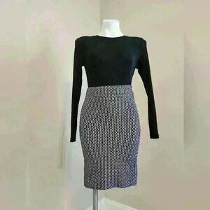 Ann Taylor pattern knit skirt